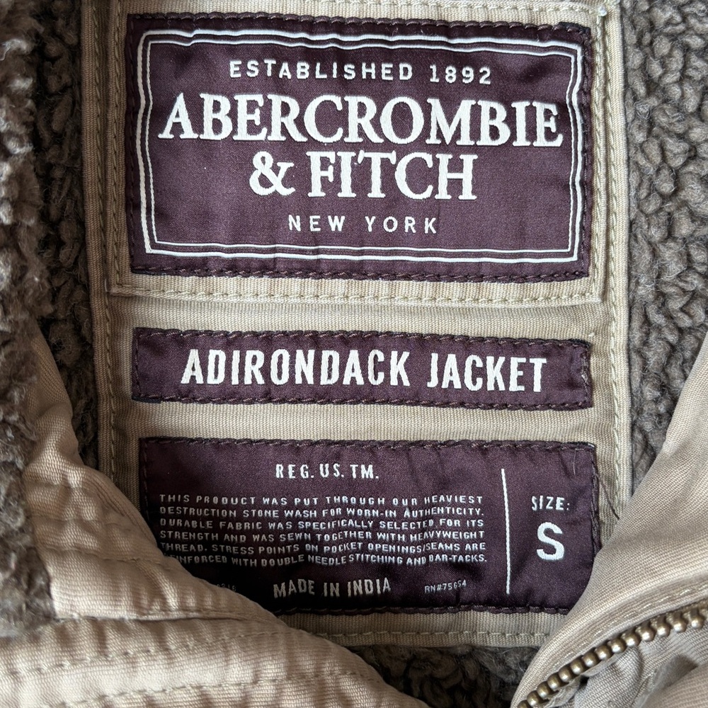 Abercrombie & Fitch Khaki Adirondack Jacket with Sherpa Collar Men Size Small - Picture 11 of 12